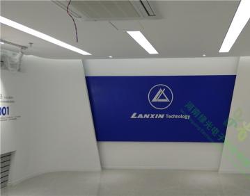 EMC·易倍体育(中国)全站官网蓝信科技有限公司展厅，虚拟高铁，模拟驾驶